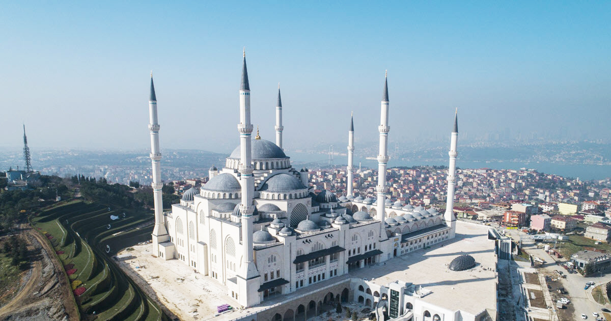 ÇAMLICA CAMİİ