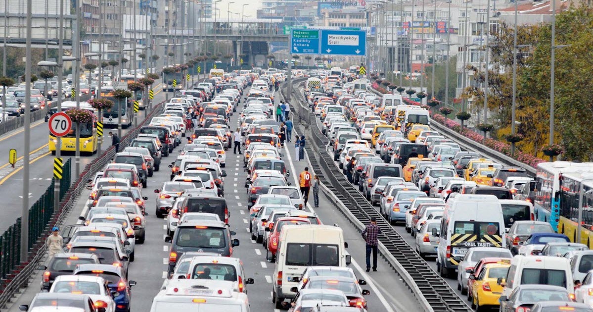 İSTANBUL'DA MAÇ TRAFİĞİ. BU YOLLARI KULLANACAKLAR DİKKAT!