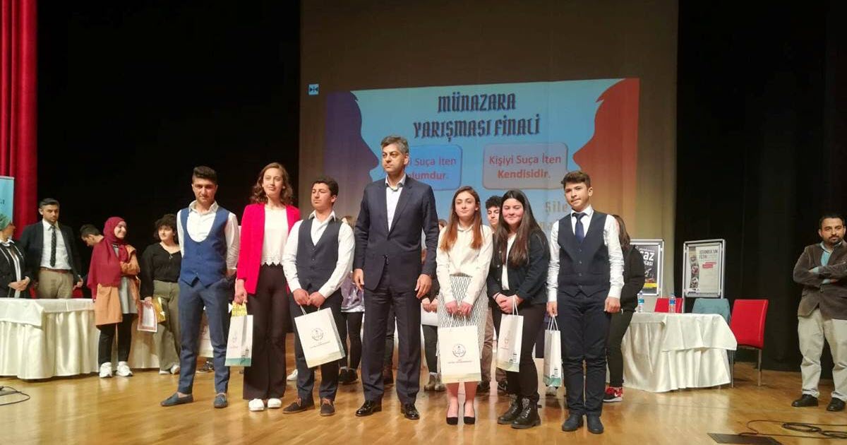 MÜNAZARA YARIŞMASINDA AĞVA ÇOK PROGRAMLI ANADOLU LİSESİ BİRİNCİ OLDU.