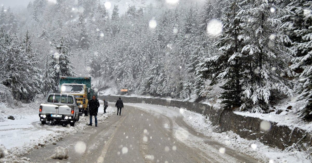 KAR ROTASINI DEĞİŞTİRİYOR, UYARILAR SÜRÜYOR.