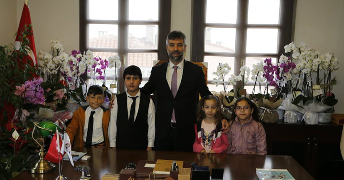 ŞİLE BELEDİYE BAŞKANI İLHAN OCAKLI BAŞKANLIK KOLTUĞUNU DEVRETTİ 