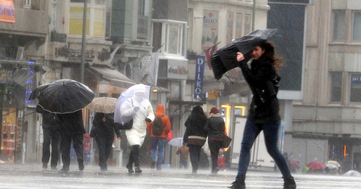 METEOROLOJİ'DEN MARMARA, EGE VE AKDENİZ İÇİN SAĞANAK UYARISI 