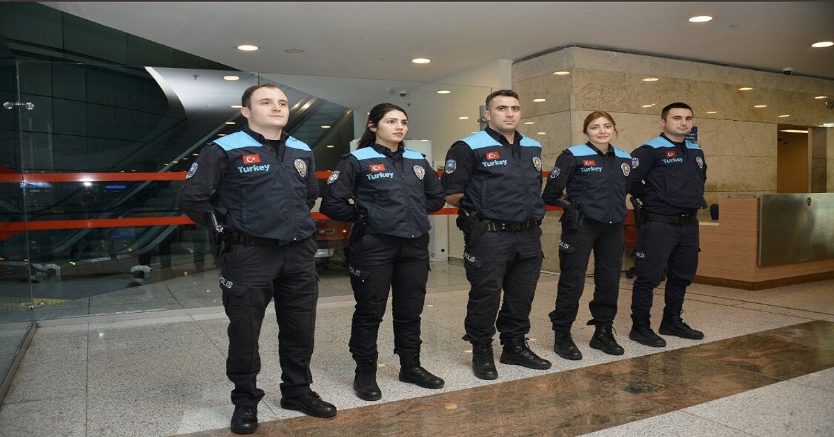 PASAPORT POLİSİ KIYAFETİNE MHP'DEN TEPKİ