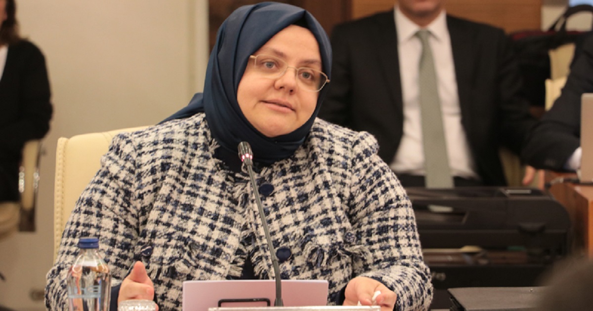 BAKAN SELÇUK "JESTİMİZ 75 LİRA"