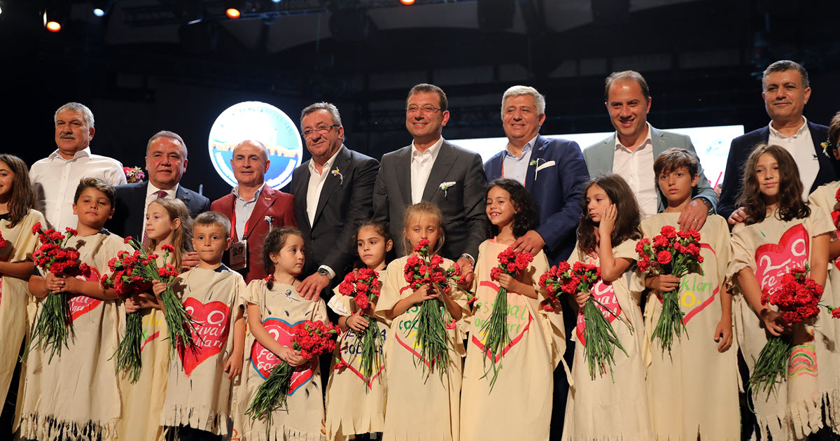 BAŞKAN İMAMOĞLU: “BARIŞTAN UZAK OLAN SANATTAN DA UZAK, SANATTAN UZAK OLAN BARIŞTAN DA UZAK”