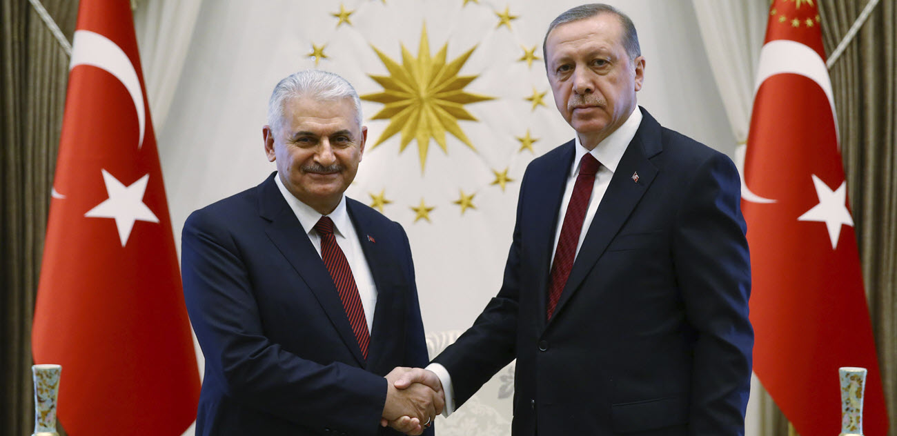 AK PARTİ ADAYLARI AÇIKLADI