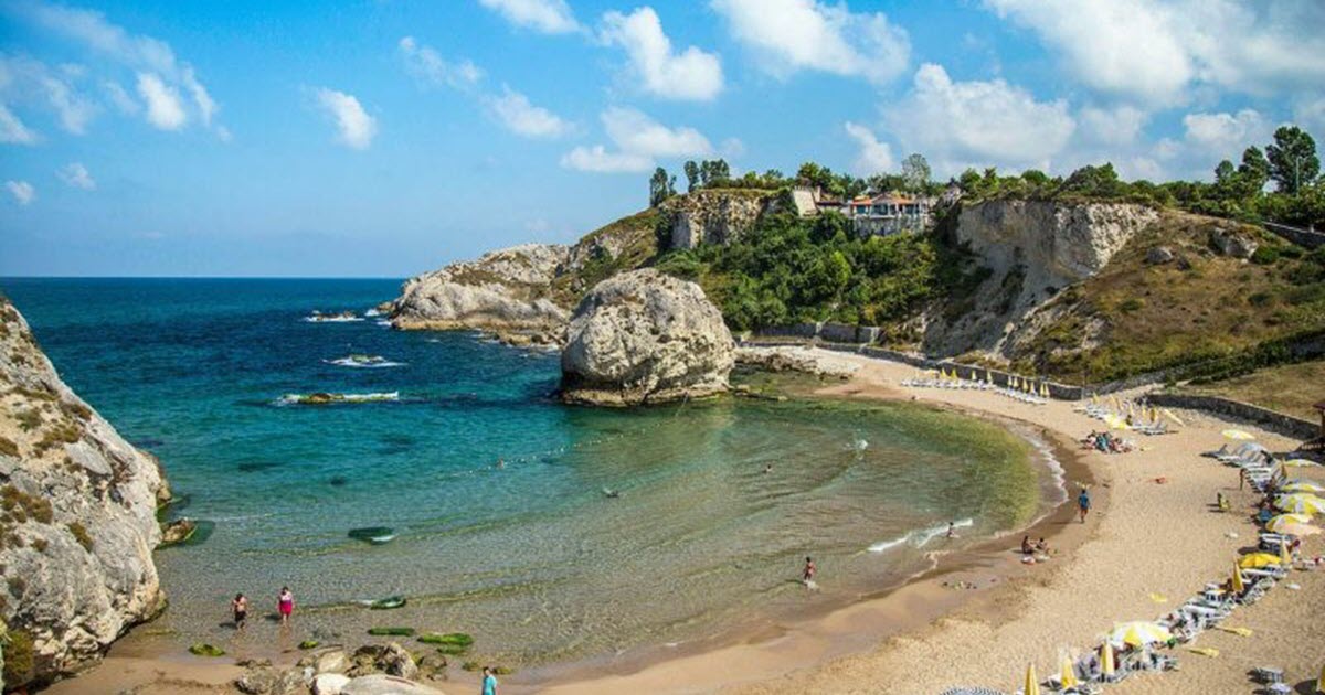 GÜNEŞLİ BİR GÜN GEÇİRECEĞİZ