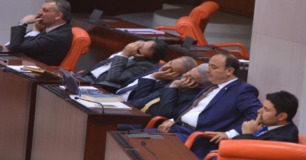 VEKİLLERİN YENİ MAAŞI BELLİ OLDU