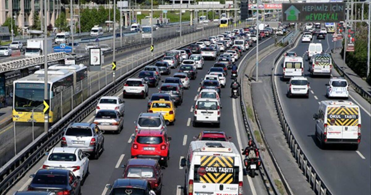 İSTANBUL VALİLİĞİ YILBAŞINDA KAPALI OLACAK YOLLARI AÇIKLADI