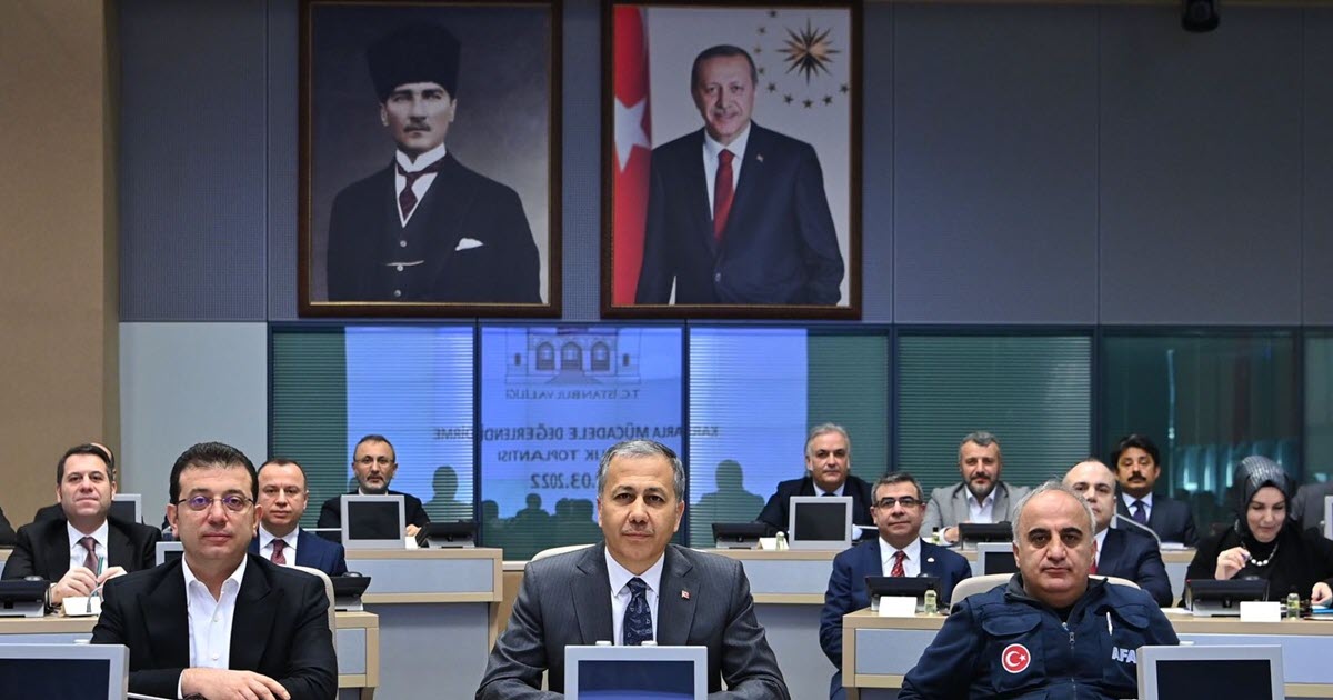 İSTANBUL VALİSİ ALİ YERLİKAYA