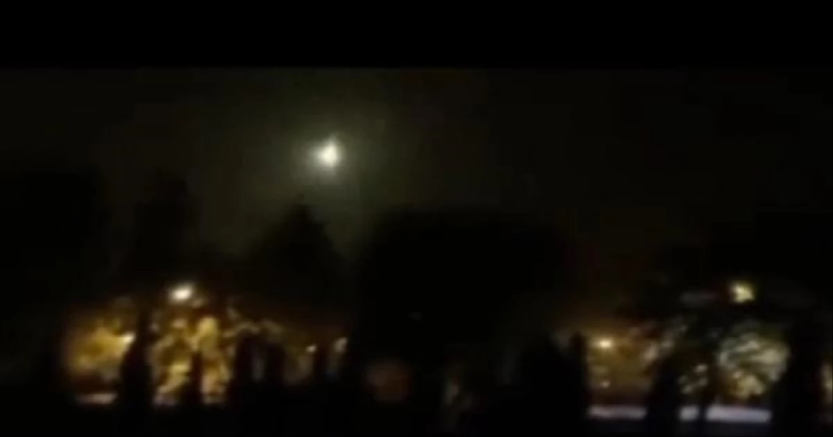 İSTANBUL’DA GÖKYÜZÜNDE HEYECANLANDIRAN GÖRÜNTÜ! 