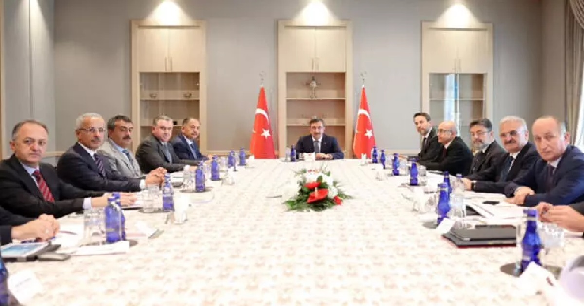 CUMHURBAŞKANI YARDIMCISI VE BAKANLARDAN 