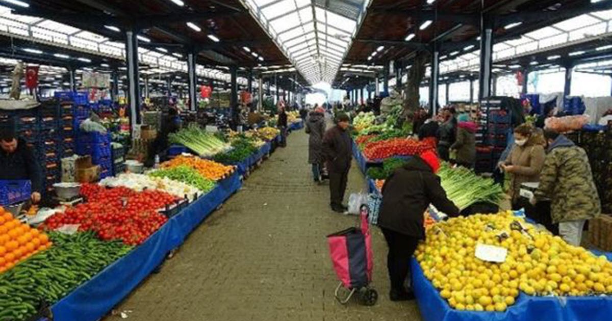 KAR PAZAR ALIŞVERİŞLERİNİ VURDU