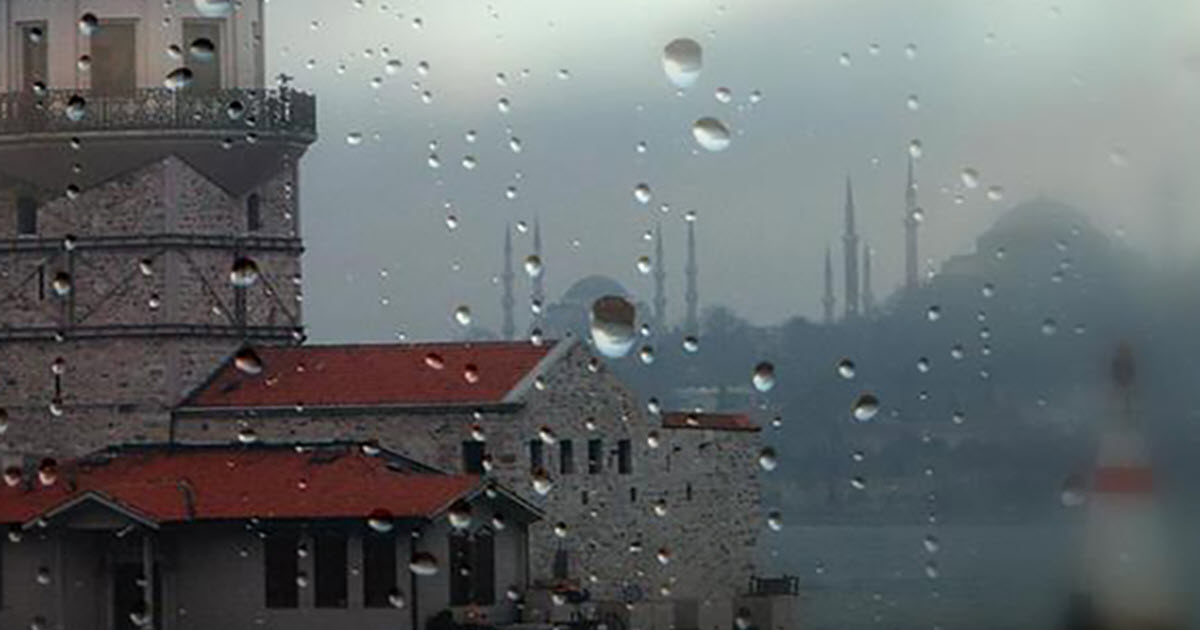 İSTANBUL FIRTINALI VE YAĞIŞLI HAVANIN ETKİSİNE GİRİYOR