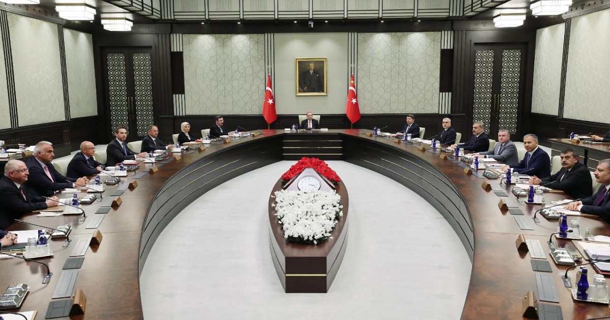 KABİNE TOPLANTISI: EKONOMİ VE MEMURLAR GÜNDEMDE