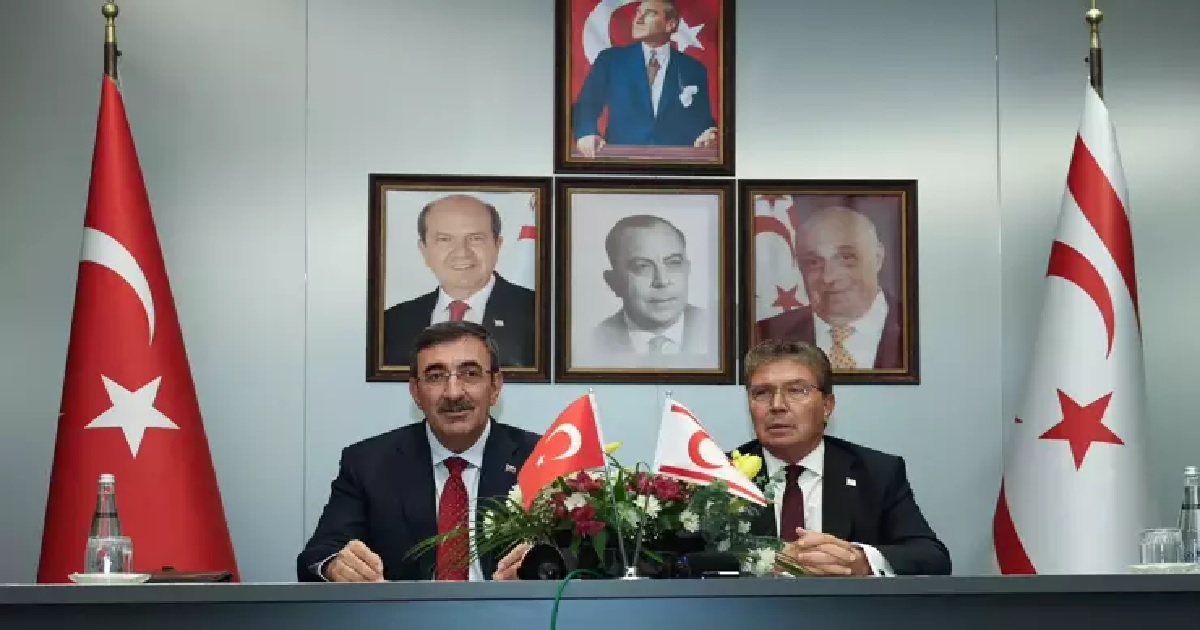 CUMHURBAŞKANI YARDIMCISI YILMAZ  KKTCDE TEMASLARDA BULUNDU