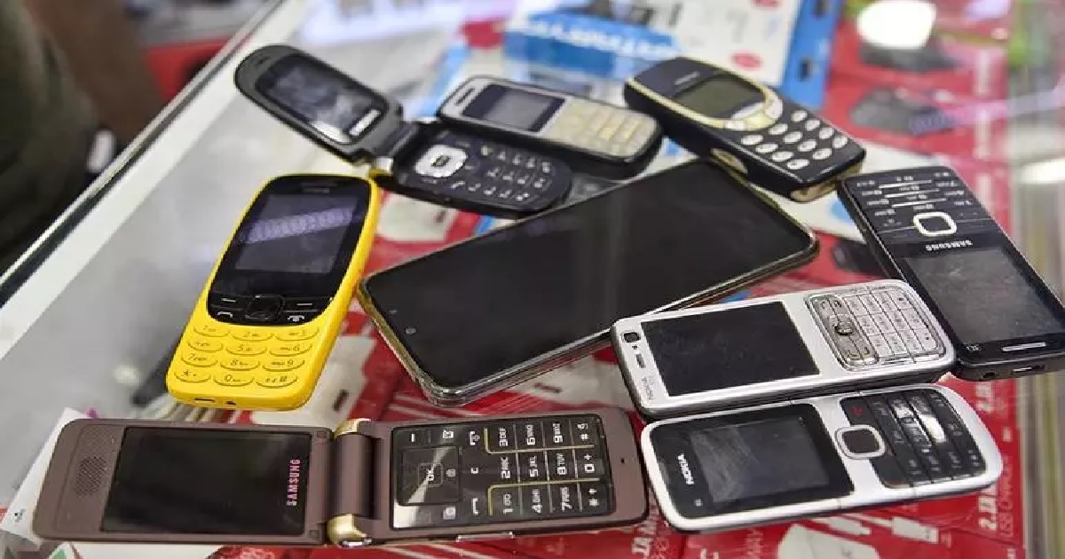 TUŞLU TELEFON DÖNEMİ GERİ Mİ DÖNDÜ