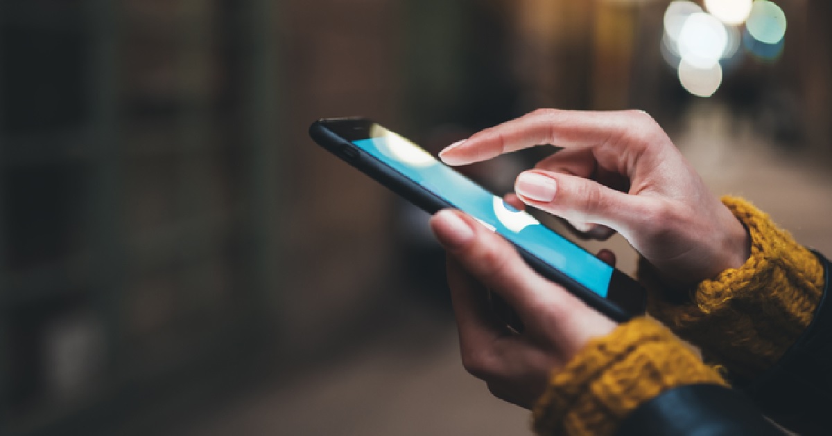 UZUN SÜRE CEP TELEFONU KULLANIMI EPİLEPSİYİ TETİKLEYEBİLİR