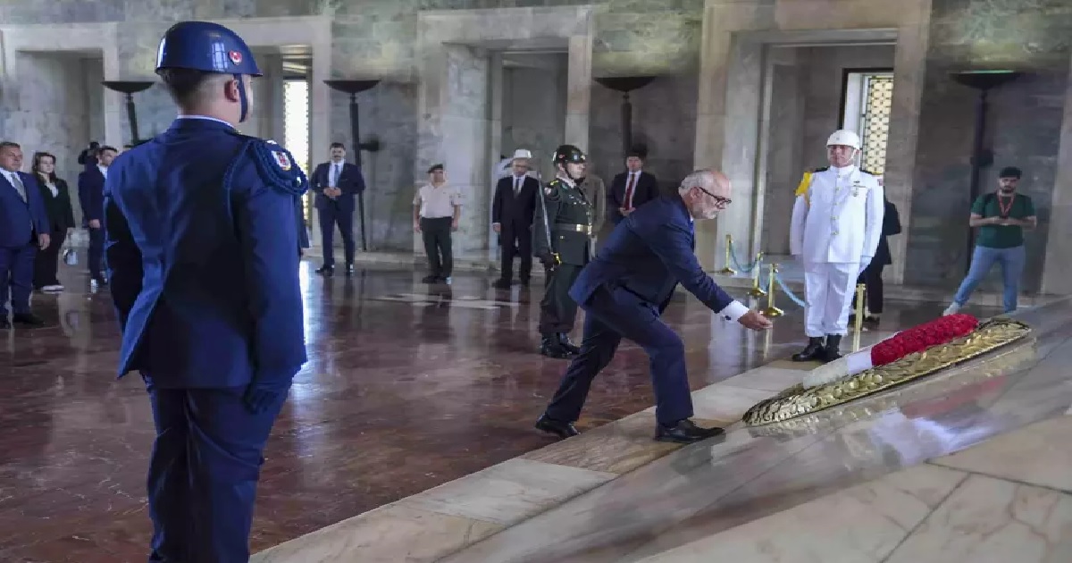 ESTONYA CUMHURBAŞKANI KARİS, ANITKABİR