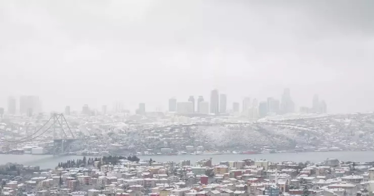 İSTANBULDA HAVA SICAKLIĞI DÜŞTÜ