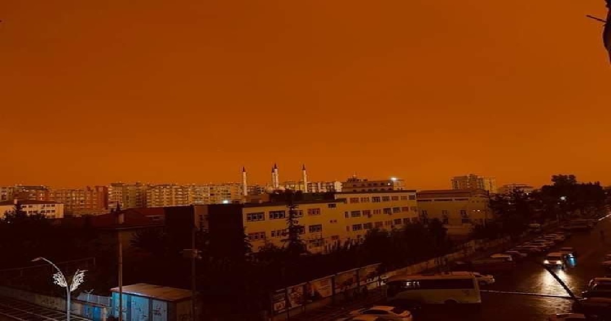 METEOROLOJİ'DEN TOZ TAŞINIMI, YAĞMUR VE FIRTINA UYARISI