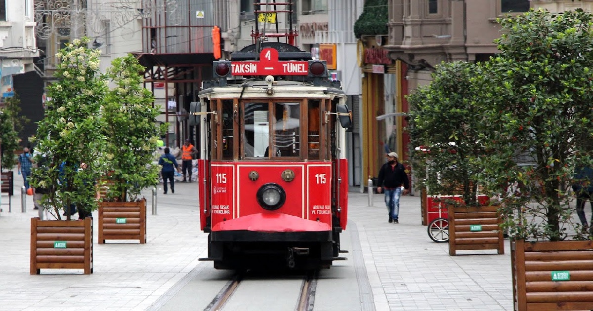 NOSTALJİK TRAMVAY ARTIK ELEKTRİKLE ÇALIŞACAK