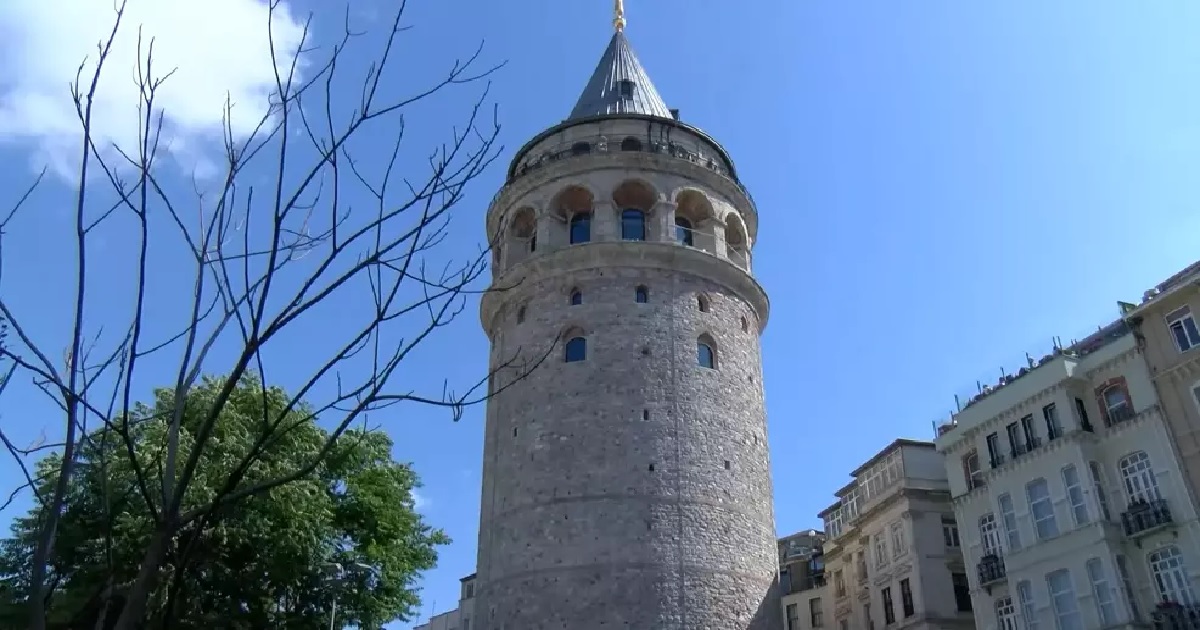 RESTORASYONU TAMAMLANAN GALATA KULESİ ZİYARETE AÇILDI