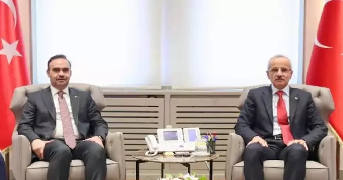 BAKAN URALOĞLU İLE BAKAN KACIR GÖRÜŞTÜ