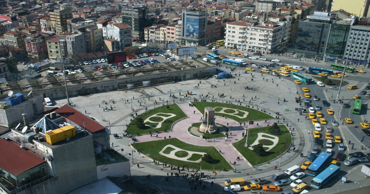 TAKSİM MEYDANINA YENİ KİMLİK