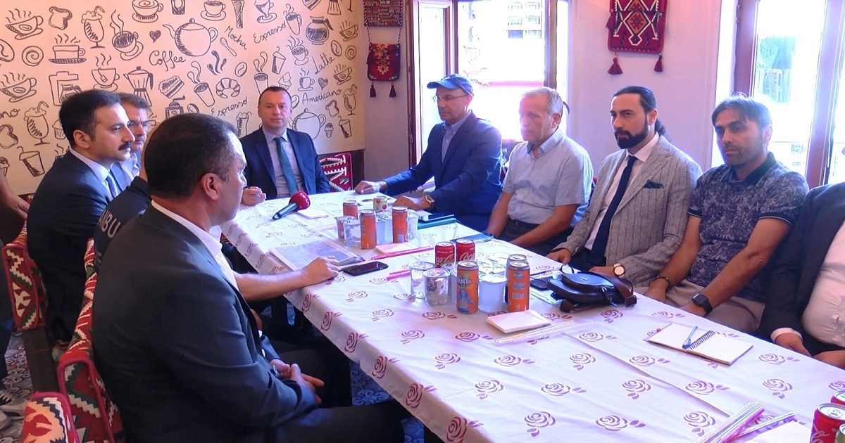 İBB ZARAR GÖREN ESNAFLA BULUŞTU